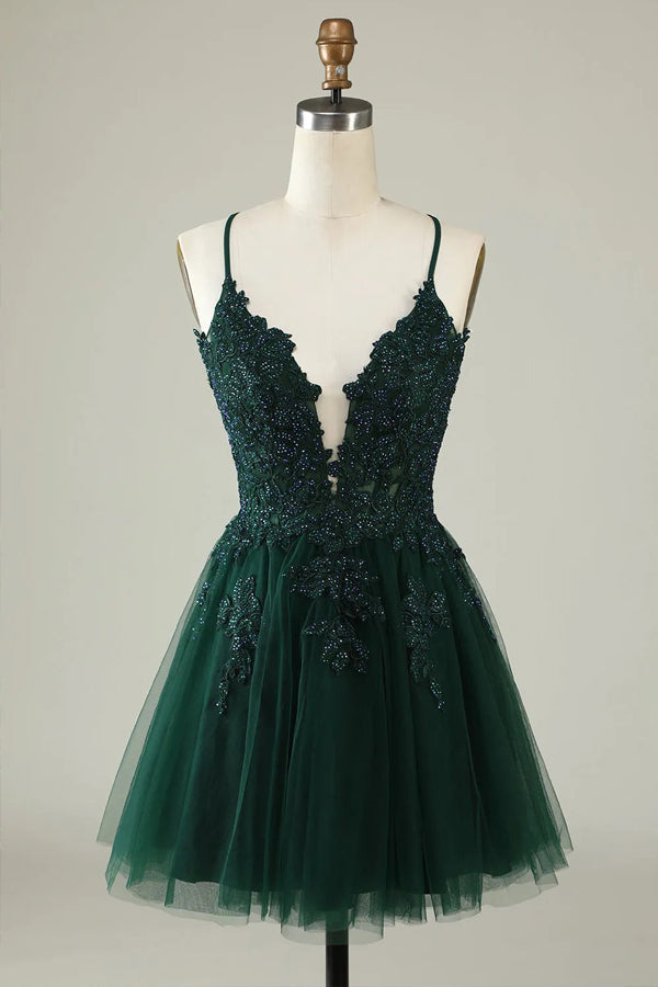 Vestido de fiesta corto de tul con tirantes finos y corte en A