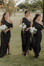 Vestidos de dama de honor con volantes asimétricos, un hombro y abertura