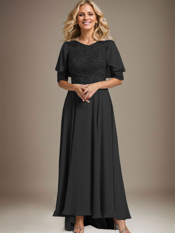 A-Linien-Kleid mit asymmetrischem Chiffon-Spitzenausschnitt und Perlenstickerei für die Mutter der Braut. 