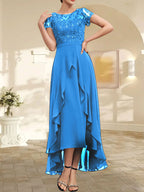 A-Linien-Kleid mit asymmetrischem Chiffon-Spitzenausschnitt, Schleife, Rüschen und Pailletten für die Mutter der Braut 