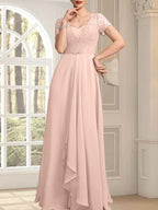 A-Linien-Kleid mit herzförmigem Herzausschnitt, bodenlang, aus Chiffon und Spitze, mit Perlenstickerei und Kaskadenrüschen – ideal für die Mutter der Braut