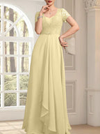 A-Linien-Kleid mit herzförmigem Herzausschnitt, bodenlang, aus Chiffon und Spitze, mit Perlenstickerei und Kaskadenrüschen – ideal für die Mutter der Braut