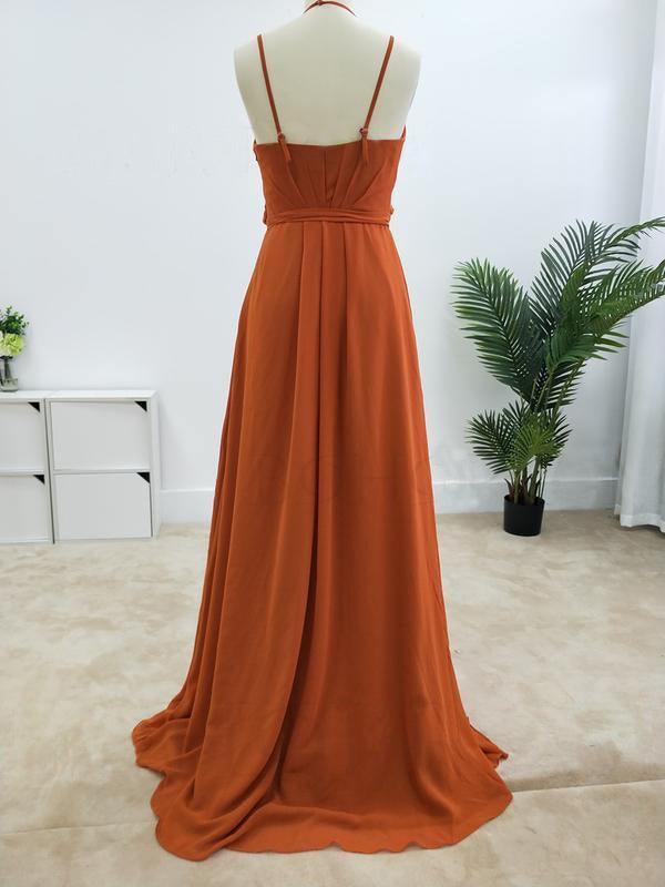 Encantadores vestidos de dama de honor de corte A con tirantes finos y abertura