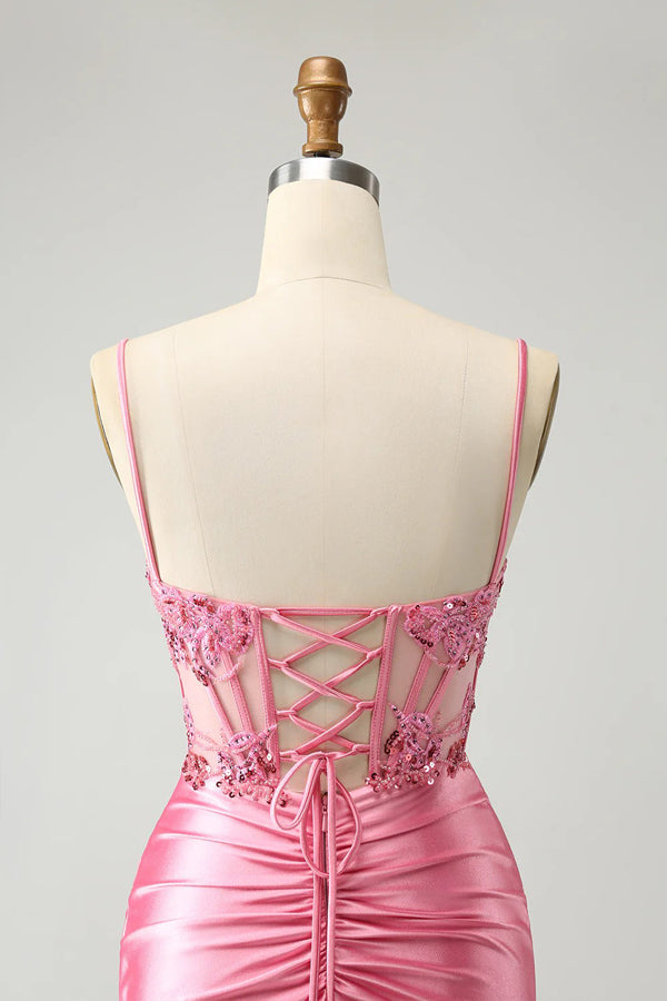 Kurzes, enges Heimkehrkleid im Korsett-Stil, Minikleid mit Perlenstickerei