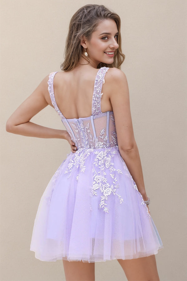Kurzes, lilafarbenes A-Linien-Abendkleid mit Korsettträgern