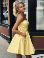 Simple Strapless Short Prom Dress Homecoming Dress with Pockets