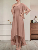 A-Linien-Kleid aus Chiffon mit V-Ausschnitt, asymmetrischem Muster und Perlen- und Paillettenbesatz für die Mutter der Braut