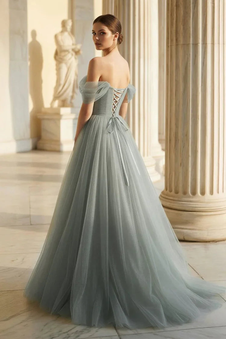 Ballkleid in Salbeigrün mit schulterfreiem 3D-Blumenmuster aus Tüll