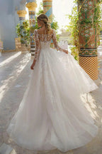 Elegant Long Sleeves Scoop Neck Lace Appliques Beach Wedding Dress