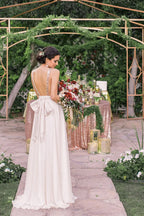 Elegante Brautjungfernkleider mit offenem Rücken, V-Ausschnitt und Schleife