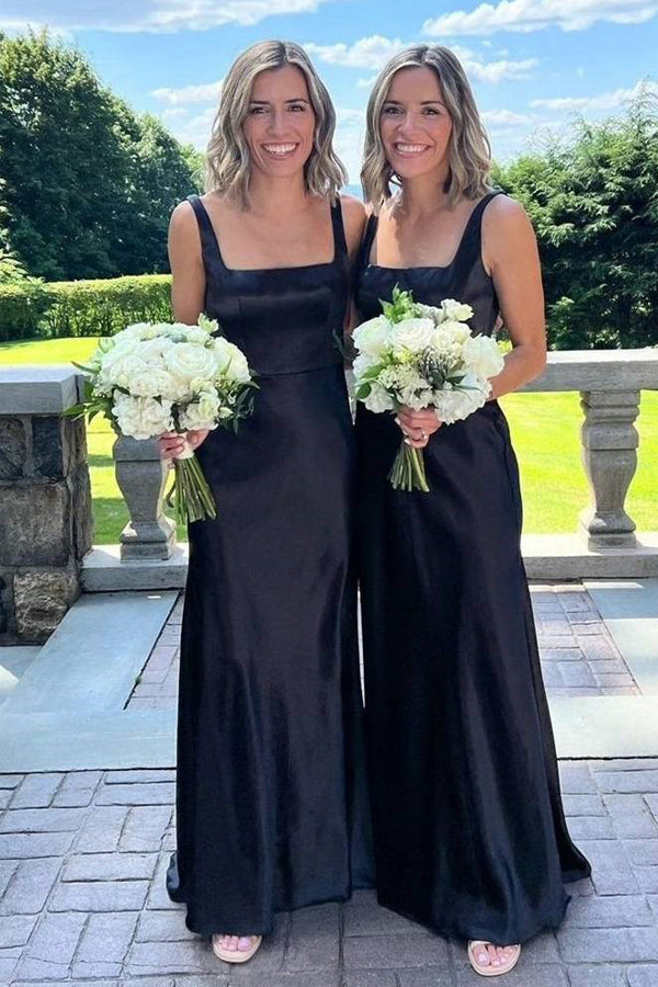 Elegante vestido negro largo de dama de honor con escote cuadrado