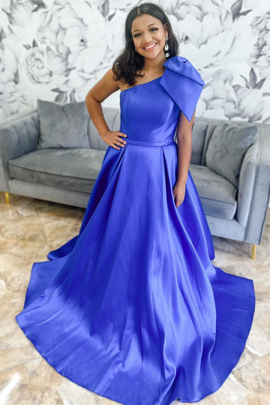 Satin-Abendkleid mit einem Träger, Schleife und Taschen