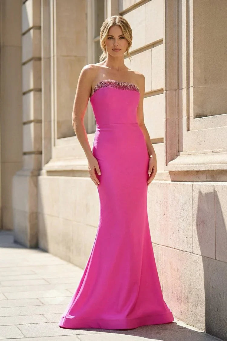 Vestidos de fiesta de sirena con cuello de cuentas y cordones en la espalda de satén fucsia