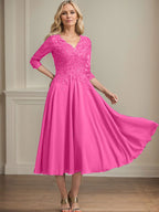 A-Linien-Kleid aus Chiffonspitze mit V-Ausschnitt, Teelänge, Perlen- und Paillettenstickerei für die Mutter der Braut 