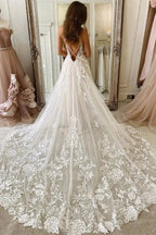 Gorgeous Ivory Tulle A-line Spaghetti Straps Lace Wedding Dresses