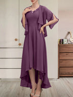 A-Linien-Kleid aus Chiffon mit V-Ausschnitt, asymmetrischem Muster und Perlen- und Paillettenbesatz für die Mutter der Braut