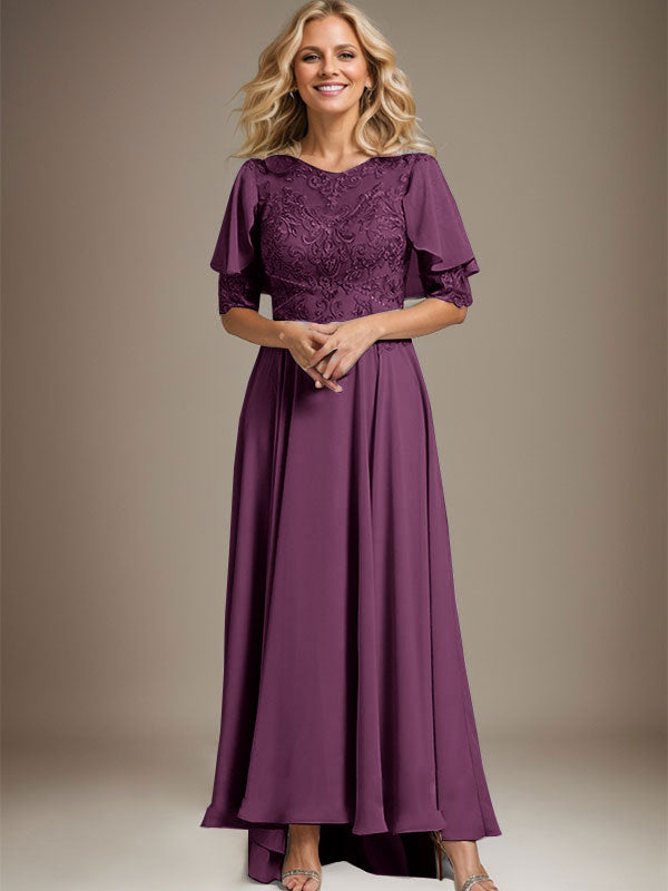 A-Linien-Kleid mit asymmetrischem Chiffon-Spitzenausschnitt und Perlenstickerei für die Mutter der Braut. 