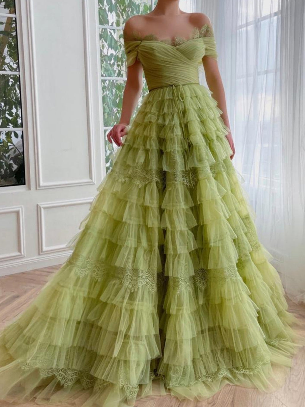 A-Linien-Tüll-Abendkleid mit schulterfreiem Ausschnitt