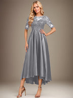 A-Linien-Kleid mit asymmetrischem, transparentem Ausschnitt, Stretch-Satinspitze und Pailletten für die Mutter der Braut 