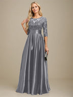 A-Linien-Kleid mit Illusion-Ausschnitt, bodenlang, aus Stretch-Satin und Spitze, verziert mit Schleife und Pailletten, für die Mutter der Braut 