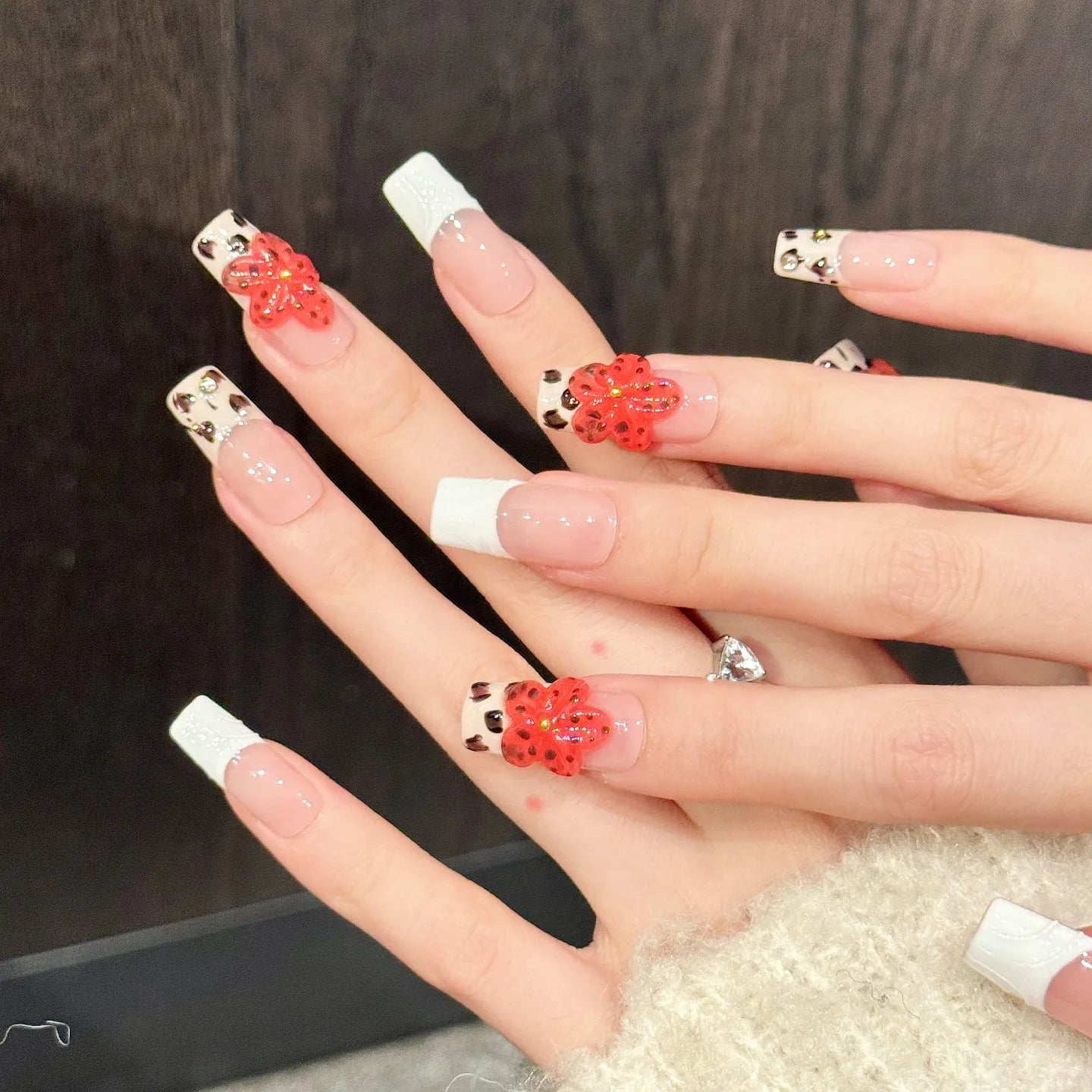 High Quality Hand Painting Leopard Press on Nails Handmade Thick Acrylic Red 3D Flower French White Fake Nail Tips