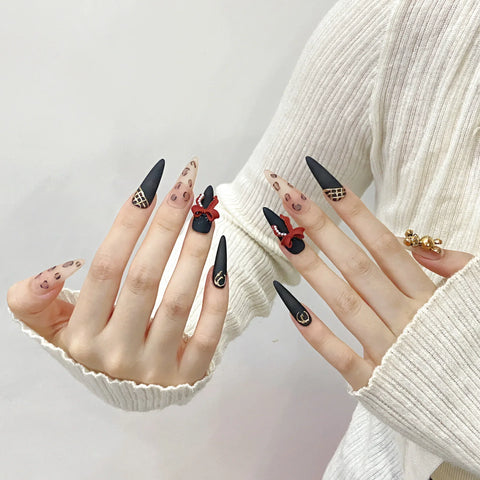 French Silk  Black Nude Color Nails Bow Bear High Quality Press on Nails