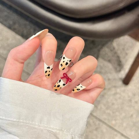 Middle Oval French Press-On Nails Black and White Butterfly Design Hand Pressed Nail