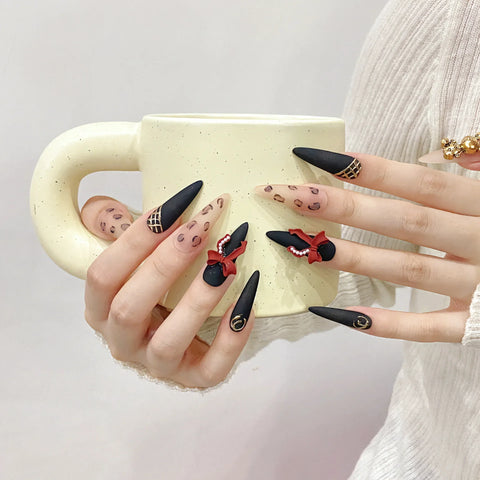French Silk  Black Nude Color Nails Bow Bear High Quality Press on Nails