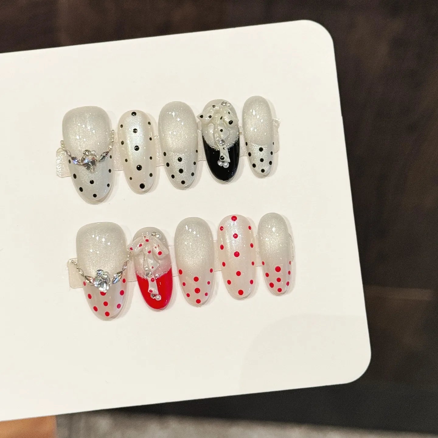 Luxury Gems Artificial Nail Tips Reusable French Polka Dot 3D Bows Gel Nail Art Cat Eye Handmade Press on Nails