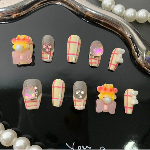 Customized Logo Cute Cartoon False Nails Handmade Short Removable Diamond Ins Artificial Nails
