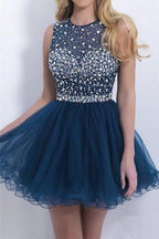 Kurzes, kurzes A-Linien-Abendkleid aus Spitze mit Perlenbesatz, Neckholder und Herzausschnitt, süßes Homecoming-Kleid 