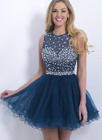 Kurzes, kurzes A-Linien-Abendkleid aus Spitze mit Perlenbesatz, Neckholder und Herzausschnitt, süßes Homecoming-Kleid 