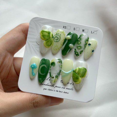 Hot SaleGreen MothHandmade Artificial Gel Nail Press-On Nails