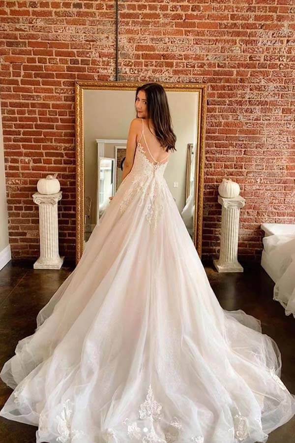 Ivory A-line Tulle Lace V-neck Spaghetti Straps Long Wedding Dresses