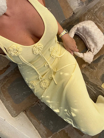 Vestido vacacional de punto con flores 3D