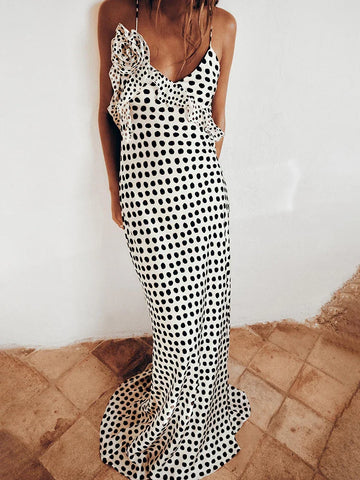 Vestido de vacaciones con estampado de lunares y flores