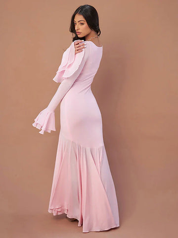 Vestido maxi rosa de vacaciones con cuello cuadrado