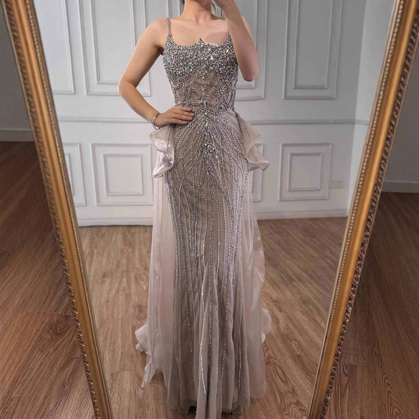 Vestido de noche de sirena con tirantes finos y cuentas de cristal color caramelo de lujo LA72810A