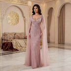 Luxuriöses, karamellfarbenes, perlenbesetztes Abendkleid mit Cape LA72992A