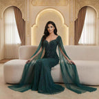 Luxuriöses, karamellfarbenes, perlenbesetztes Abendkleid mit Cape LA72992A