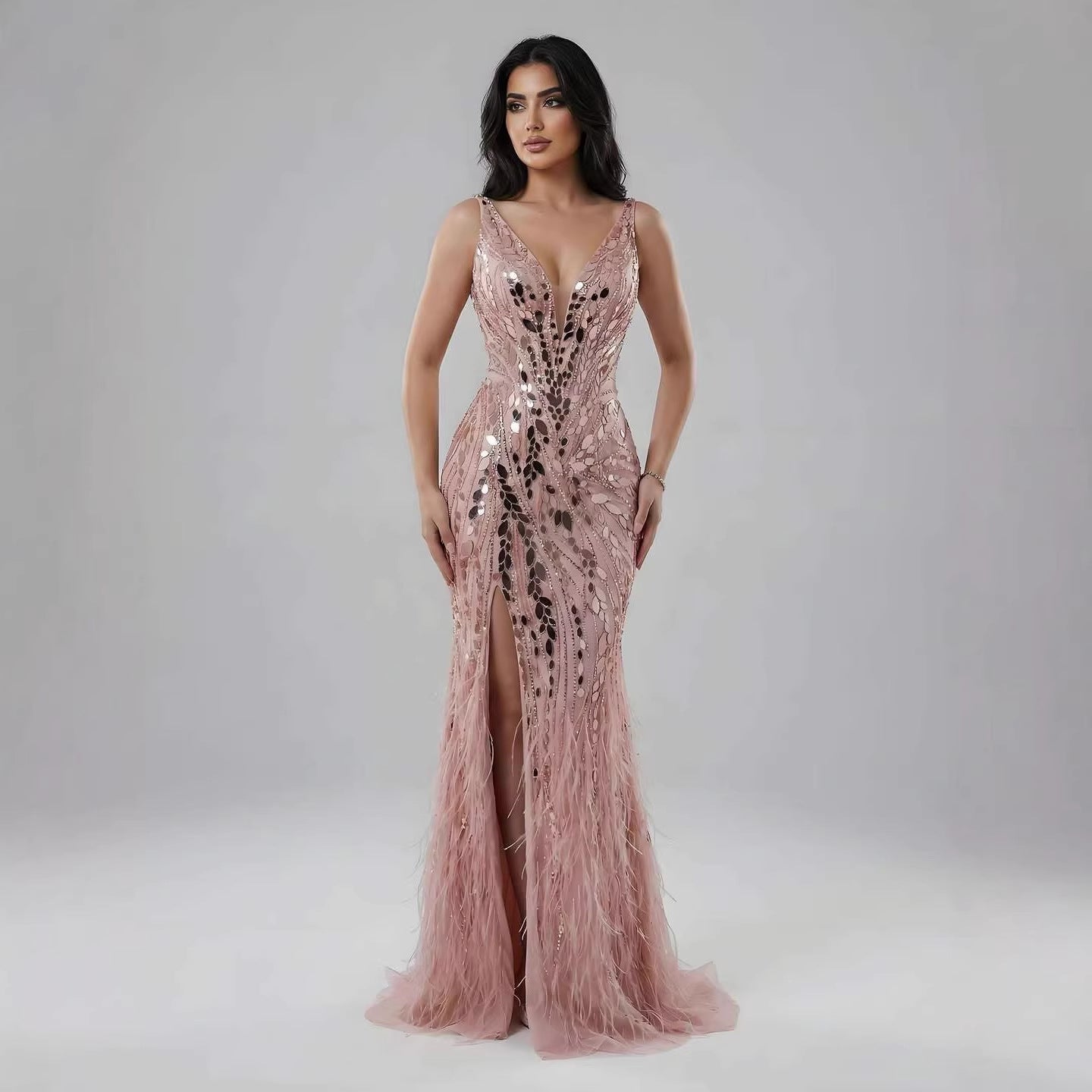 Luxuriöses blaues Meerjungfrauen-Abendkleid mit Perlen und Federn LA73369