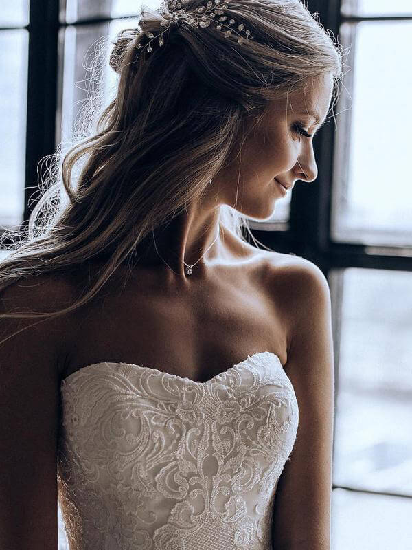 Lace A-line Sweetheart Strapless Wedding Dress, Sweep Train Bridal Dresses