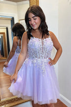 A-Linien-Kleid mit Applikationen und Schnürung aus Tüll in Lavendel für den Schulball