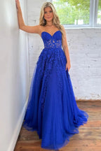 Tulle A-line Sweetheart Strapless Lace Appliques Prom Dresses