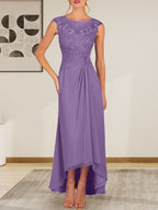 Champagnerfarbenes A-Linien-Chiffonkleid mit Rundhalsausschnitt und Spitze