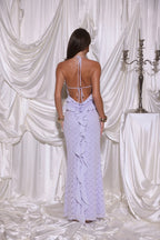 Luxuriöse lavendelfarbene Ballkleider mit Spitzenstoff, Neckholder und Rüschenbesatz
