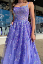 Vestidos de fiesta de lujo color lavanda con tul, lentejuelas, encaje bordado y bolsillos.