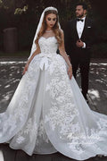 Luxuriöses Tüll-Ballkleid mit Herzausschnitt und Spitzenapplikationen
