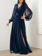 A-Linien-/Prinzessinnen-Kleid mit V-Ausschnitt, langen Ärmeln und bodenlanger Silhouette – Brautmutterkleider 