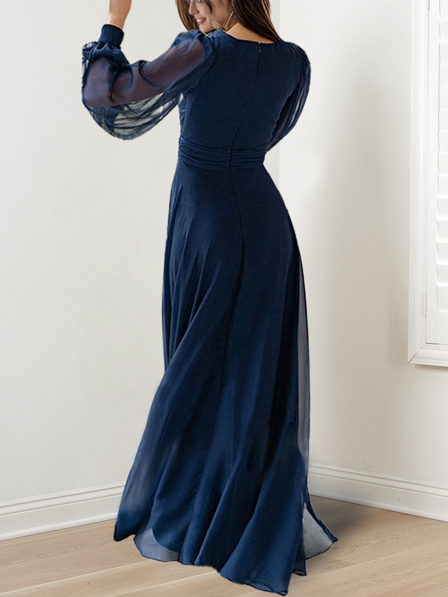 A-Linien-/Prinzessinnen-Kleid mit V-Ausschnitt, langen Ärmeln und bodenlanger Silhouette – Brautmutterkleider 
